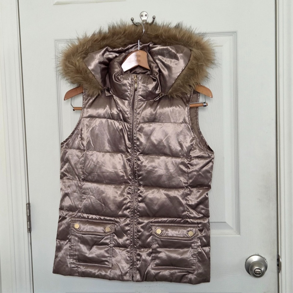 Womens Gold Puffer Vest with Fur Hood Charter Club Size Small